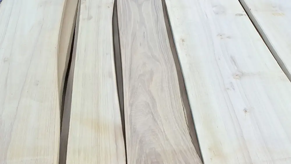 Schnittholz aus Robinie