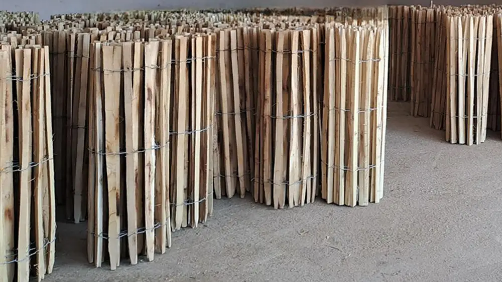 Rollzäune/Staketenzäune aus Robinienholz